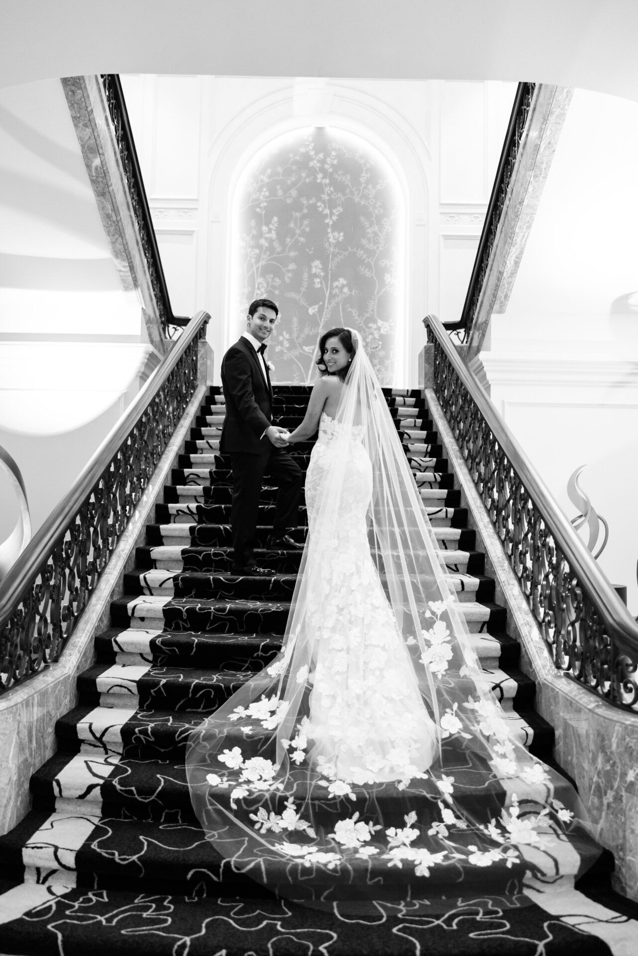 Sumi Long-Sleeve Bridal Gown - Mira Zwillinger