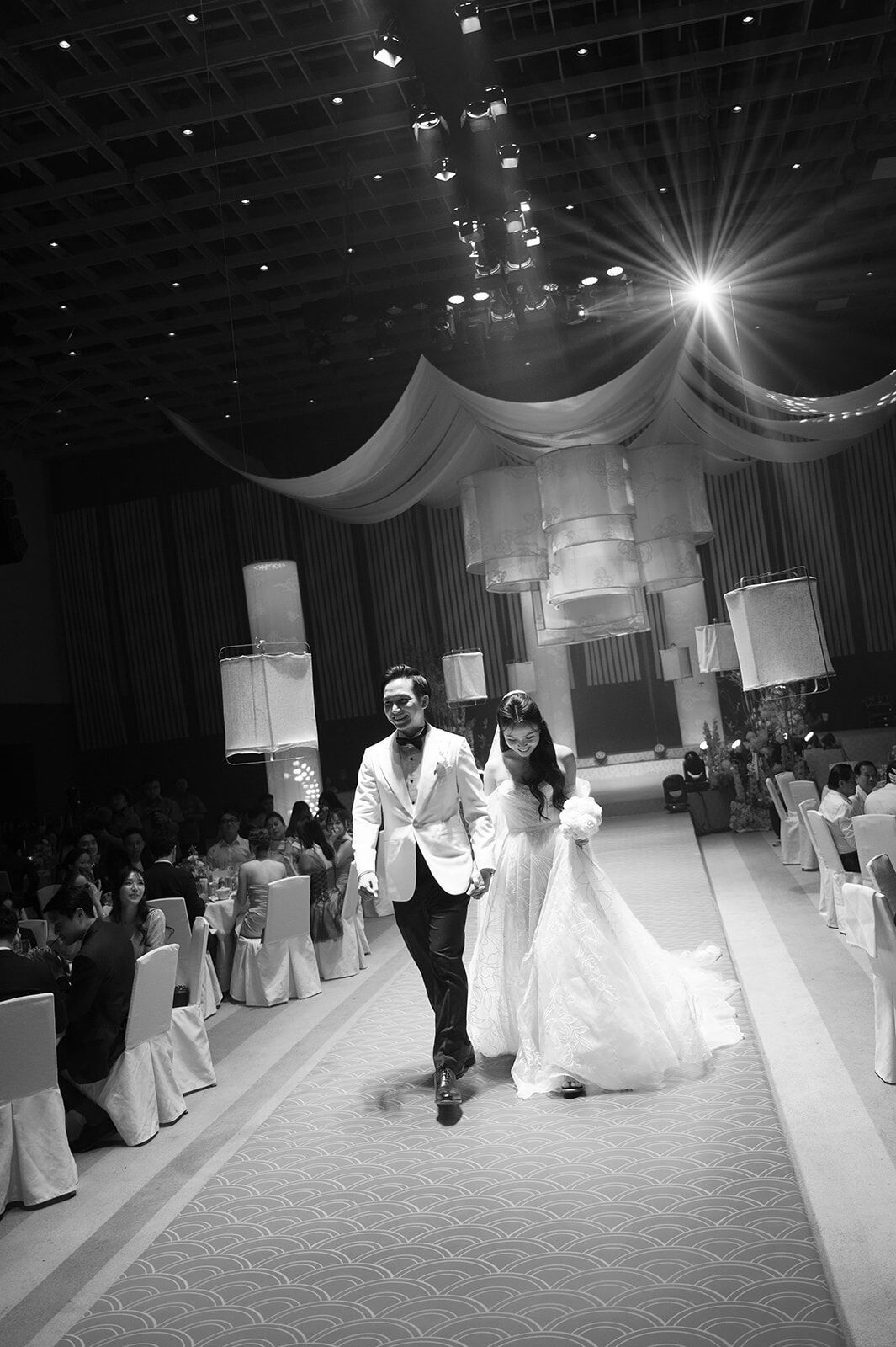 Sally - Mira Zwillinger